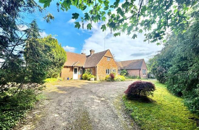 7 bed property, in Wilsley Green, £795,000