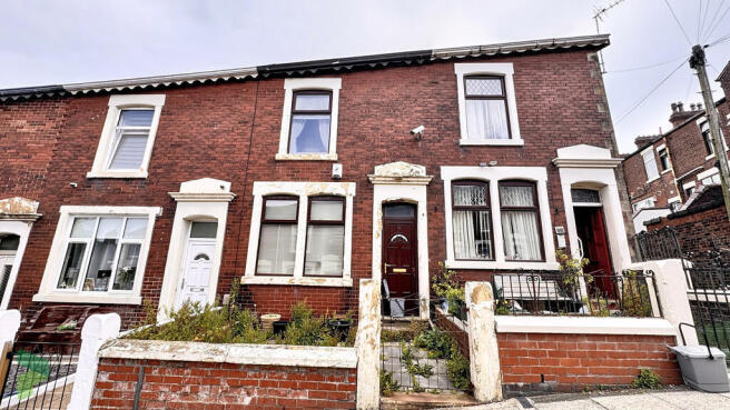 2 bed property, in Meta Street, £80,000