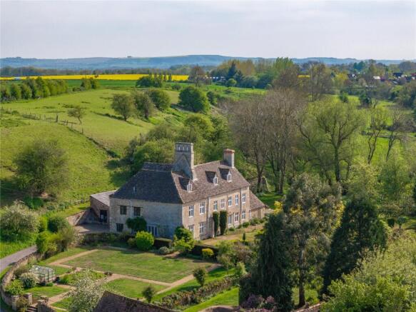 5 bed property, in Buckland, £3,800,000