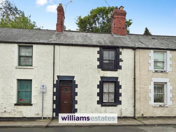 1 bed property, in Edeyrnion Terrace, £95,000