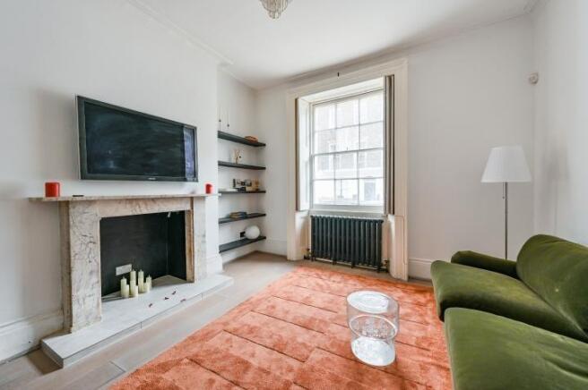 1 bed property, in Balcombe Street, £475,000