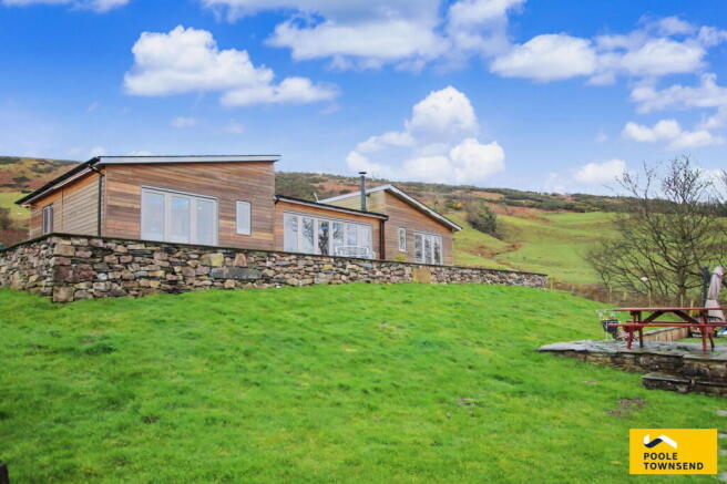 3 bed property, in Kirkby-in-Furness, £800,000