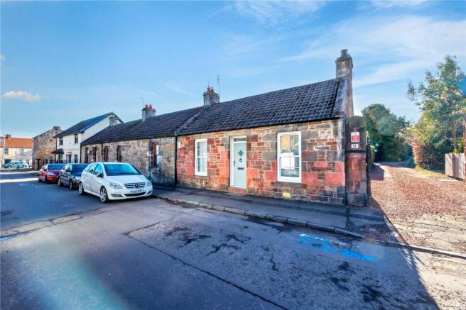2 bed property, in Ravenscroft Street, £150,000